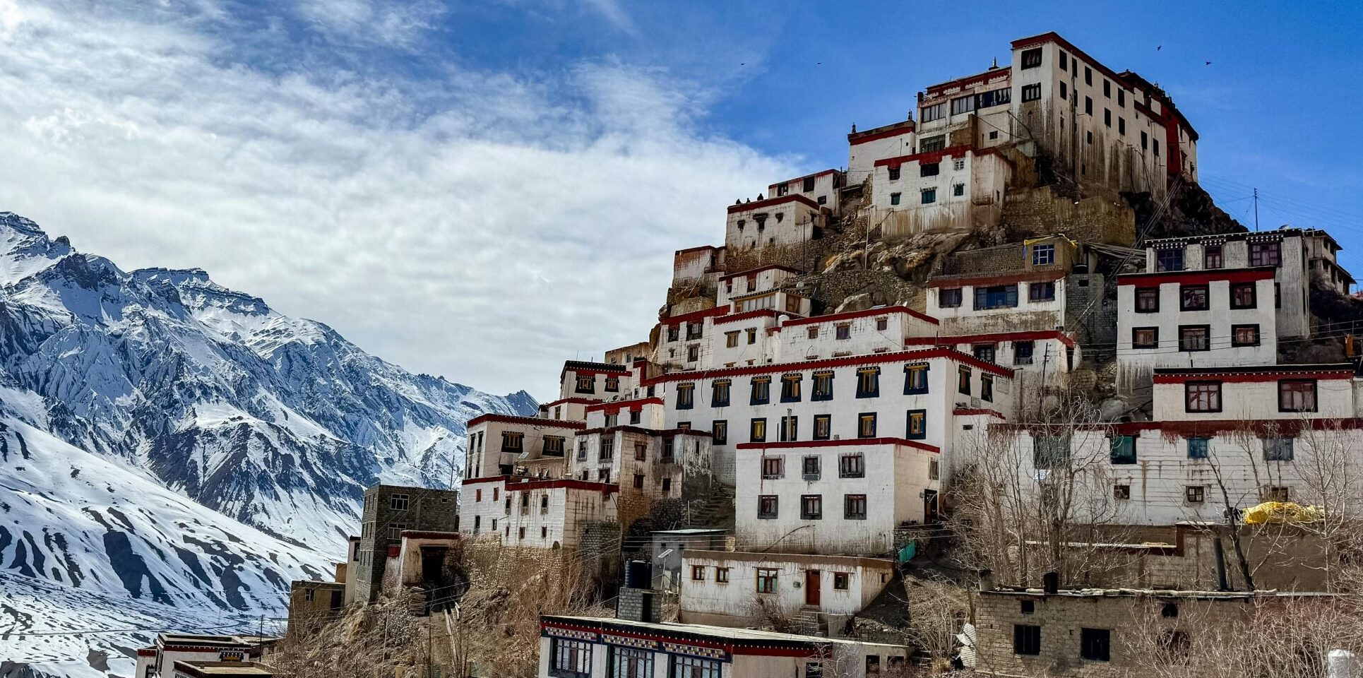Scenic Himalayan River Valley Trekking Route with Off-Road Pokhara to Manang Transport Manang valley