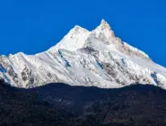 Private 4WD jeep and Scorpio transporting trekkers from Kathmandu to the Manaslu Circuit Trek starting point