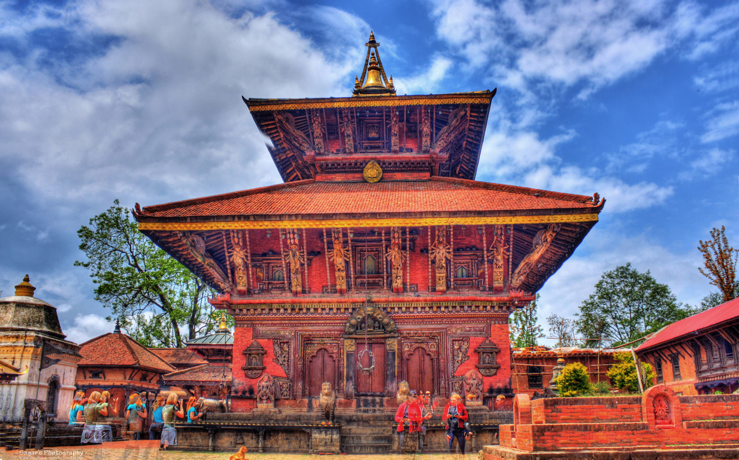 Changu Narayan Temple | Ancient Temples and Hidden Histories Ancient Temples and Hidden Histories-Changu Narayan Temple, an ancient temple in Nepal known for its hidden histories, intricate wood carvings, and UNESCO World Heritage significance