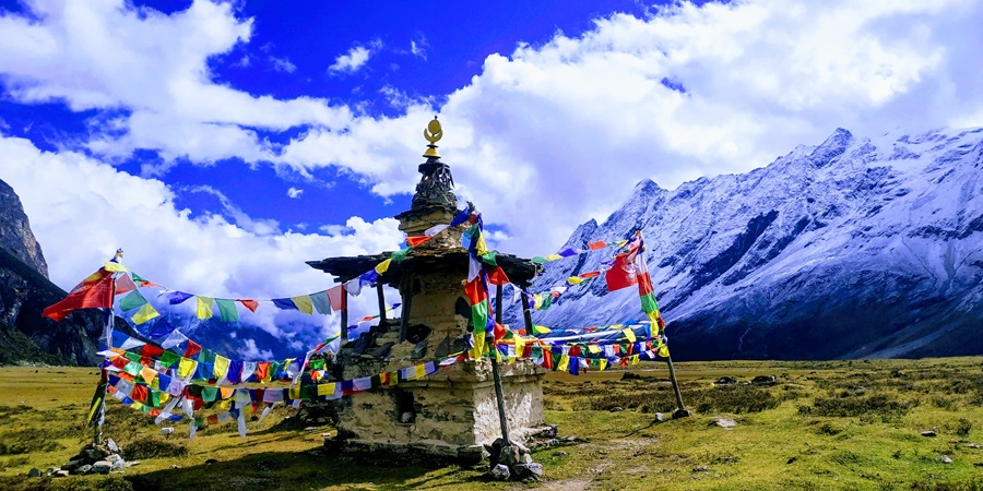 Trekker obtaining MCAP Permit Guide for the Manaslu Conservation Area in Nepal