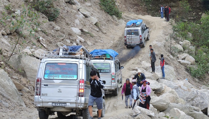 Off-Road Jeep Annapurna Nepal-Mahindra Bolero 4WD driving on the Off-Road Jeep Annapurna Nepal trail
