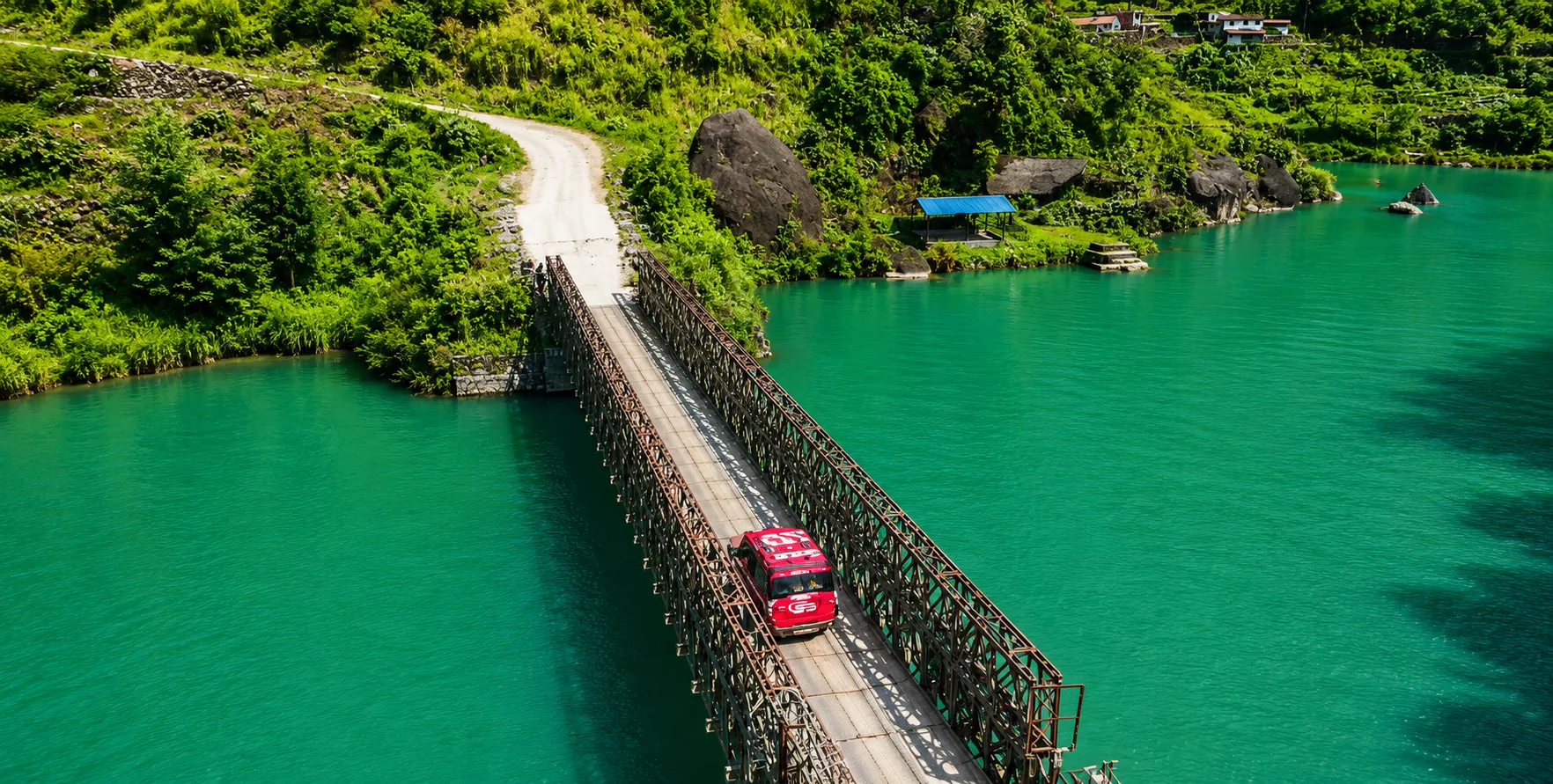Follow the Kathmandu to Manang Road Guide for the latest information on the route, distance, travel time, road conditions, and private 4WD jeep hire to Manang and the Annapurna Circuit Trek.