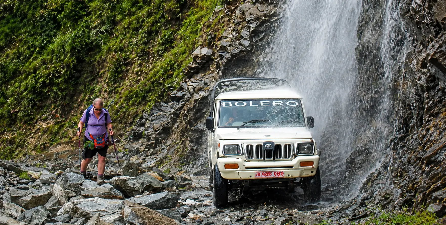Off-Road Jeep Annapurna Nepal with luxury 4WD Bolero, Scorpio and Sumo vehicle on the Himalayan mountain road