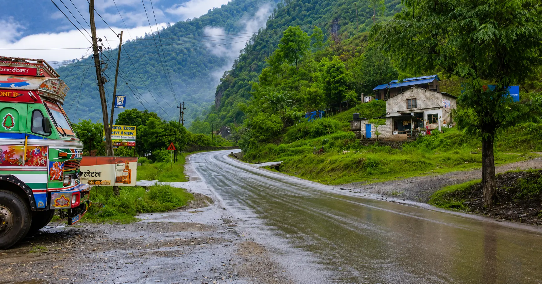 Private 4WD jeep driving on the Annapurna Circuit road through Besisahar, Chame, and Manang with stunning Himalayan scenery