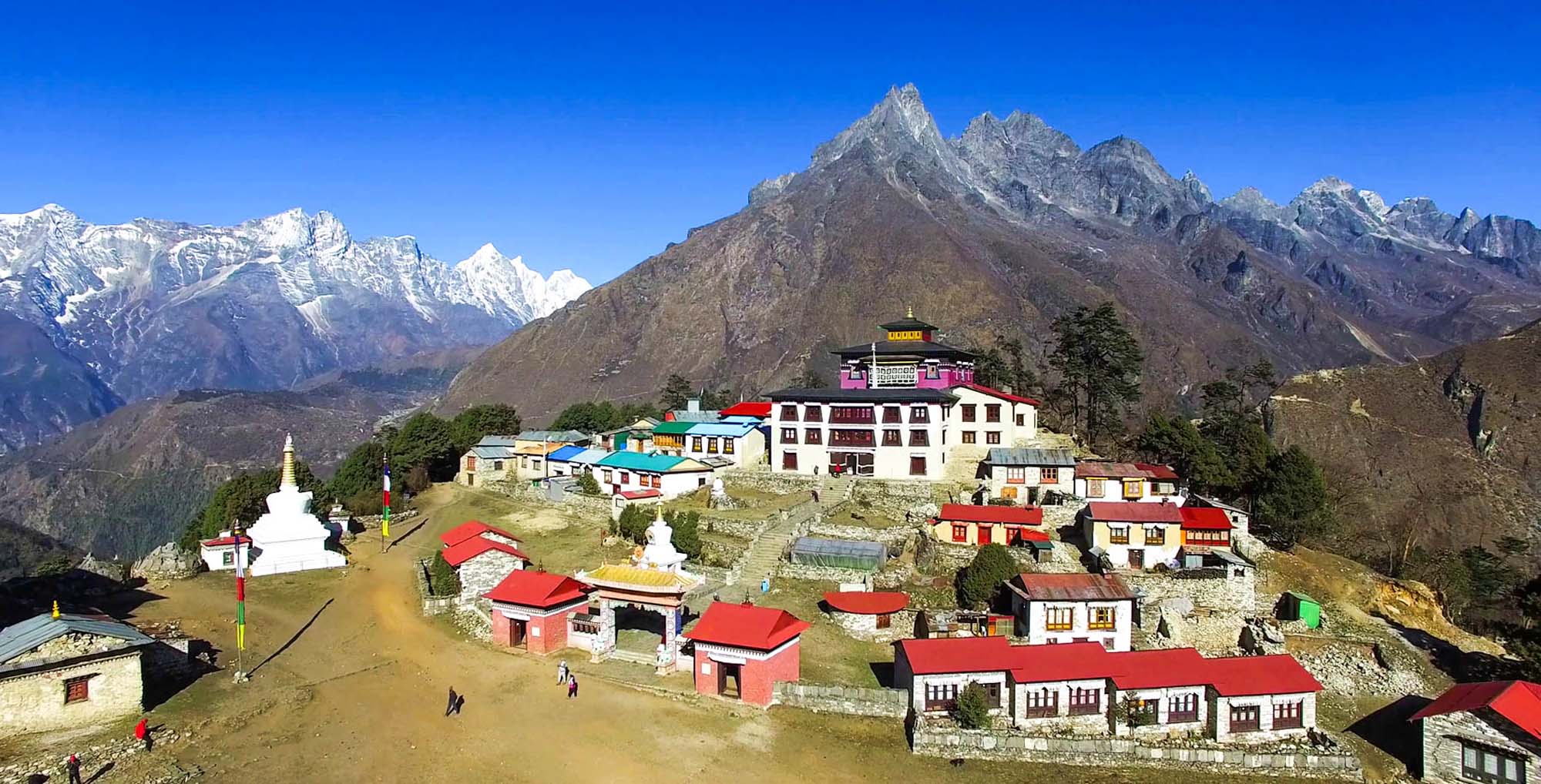 Salleri & Phaplu Pickup Drop Service Round the Year Salleri and Phaplu pickup and drop service available year-round in Solukhumbu, Nepal.