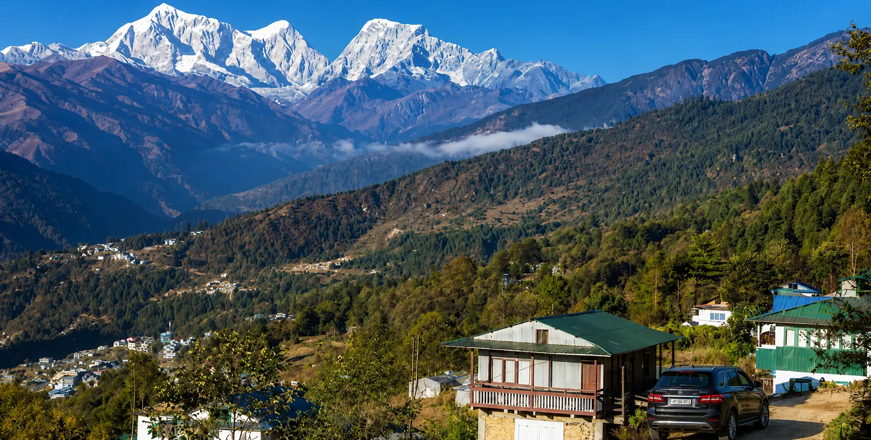 Private 4WD jeep traveling from Kathmandu to Salleri and Phaplu on the scenic mountain road to the Everest region