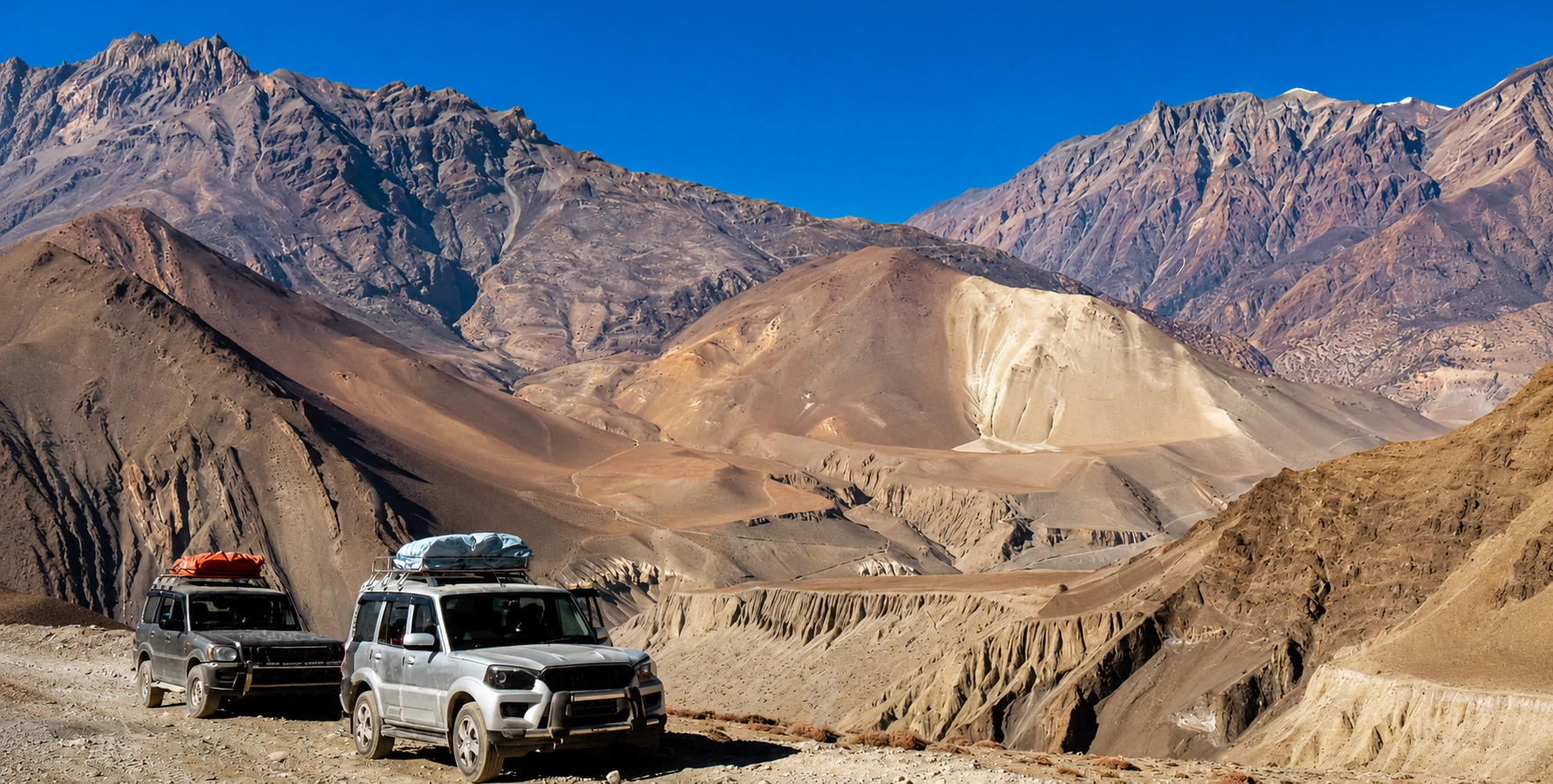 Places to visit in Mustang Nepal featuring Lo Manthang, Muktinath Temple, Jomsom, Kagbeni, and dramatic Himalayan desert landscapes